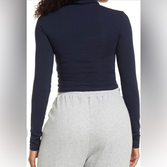 Urban Outfitters Blue Crop Top - Picture 2 of 5